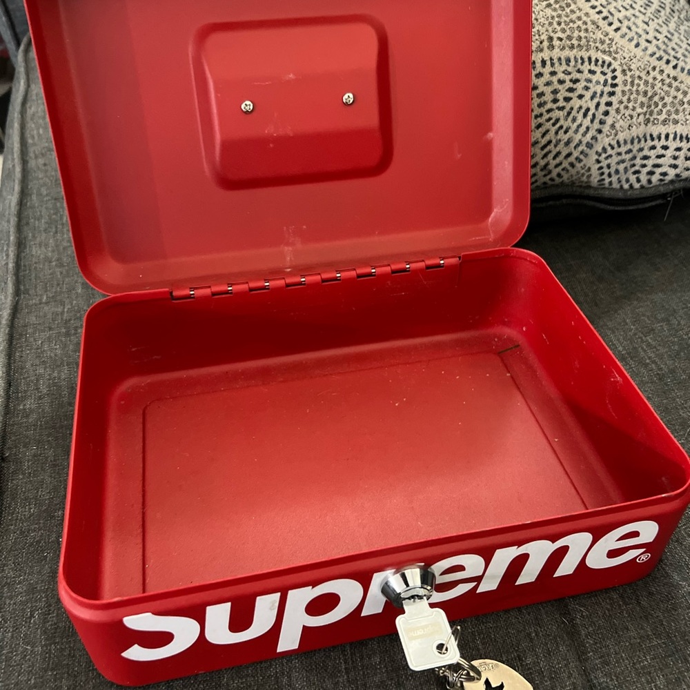 Supreme safe - Picture 2 of 2